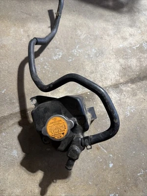 Subaru WRX STI 2015-2019 depósito de refrigerante tanque de expansión OEM 15-19 Foto 1 de 2