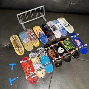 15 Tech Deck  Mini Skateboard Fingerboards Mixed Lot Santa Cruz Stevie Williams - Picture 1 of 6