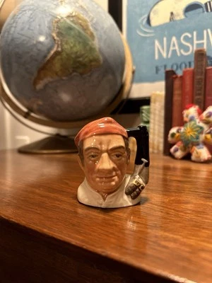 1962 Bootmaker Williamsburg Royal Doulton Miniature Toby Mug D6586 - Image 1 of 2