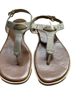 Michael Kors women's Mk Plate Thong SANDAL Pale Gold Size 9M With back strap - Image 1 of 4