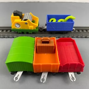 Pacchetto camion Thomas the Tank Engine Revolution - pacchetto di 5 carri misti - serpente - Foto 1 di 11