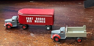 Ft Dodge & Des Moines Southern RR Anhänger mit Traktor und Muldenkipper. HO 1/87 - Bild 1 von 4