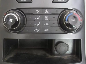 HYUNDAI GENESIS 2009-2012 A/C AC Heater Temperature Control CPE Manual BLK OEM - Picture 1 of 2