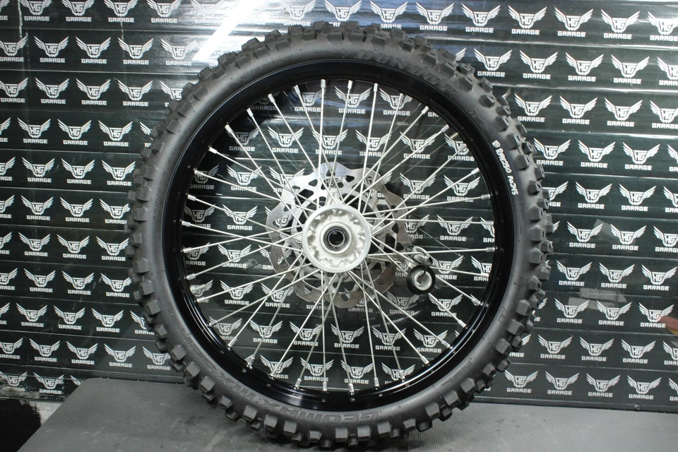 Suzuki RMZ250 2018 OEM llanta delantera buje radios 54100-10H10 ¡Como nuevo! Foto 1 de 4