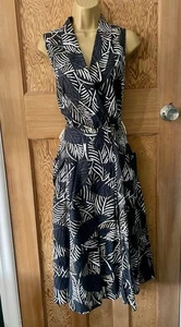 M&S Vintage Sleeveless Faux Wrap Dress Size 14 Black Leaf Print Pockets Cotton - Picture 1 of 19