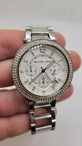 Michael Kors Womens Watch Chronograph 39mm Silver Tone Date Cz Bezel - Picture 1 of 10