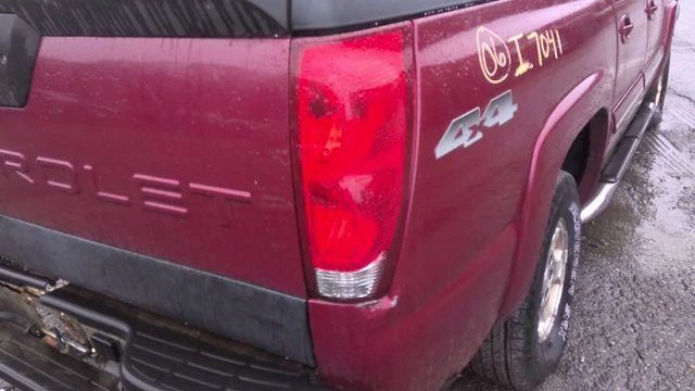 Tail Light Assembly CHEVY AVALANCHE 1500 Right 02 03 04 05 06 - Изображение 1 из 1