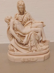 Vintage Pieta Mary Holding Jesus Figurine Statue Sculpture Figure Roma Italy - Picture 1 of 14
