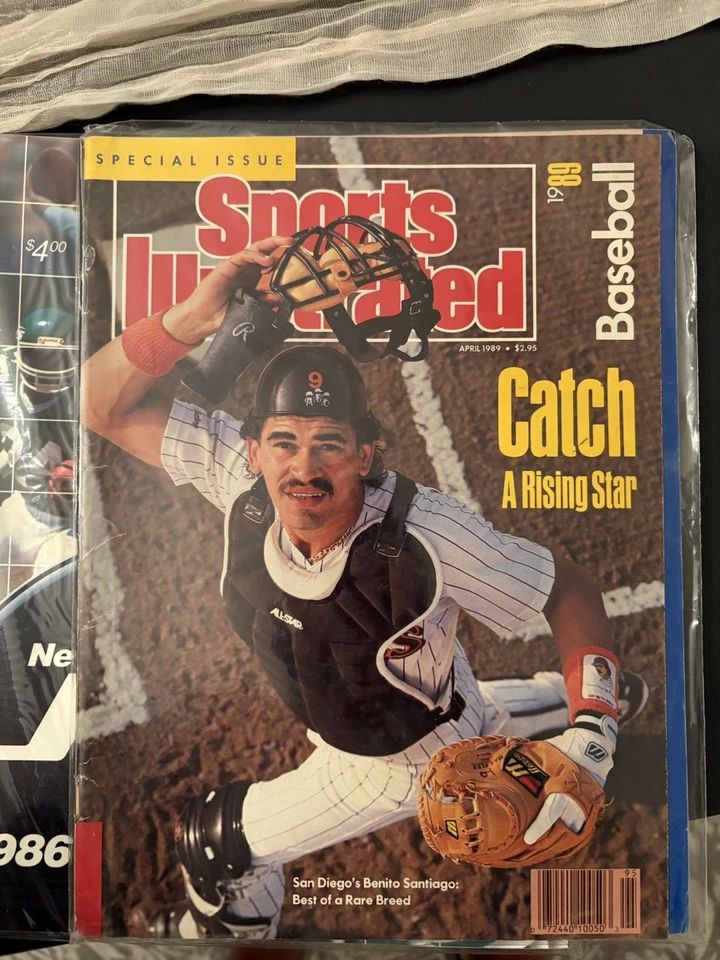Sports Illustrated April 1989 Baseball Preview Benito Santiago San Diego Padres - Image 1 of 1