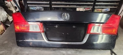 01-03 Honda Civic/Acura EL trunk bumper ,EM2, EP3, DC5,ES1,ES2,EL,domani,si.vtis - Image 1 of 4