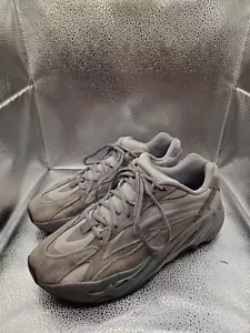 Adidas Yeezy Boost 700 V2 Grey Size UK9.5 Hospital Blue Used without Box - Picture 1 of 18