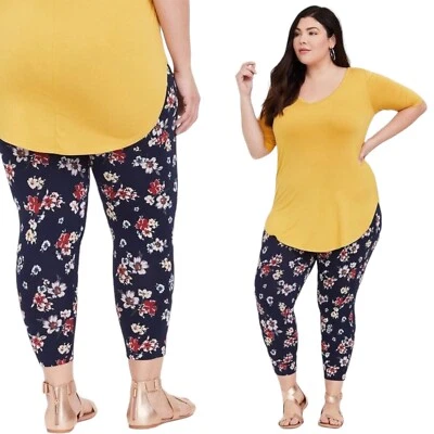 Leggings TORRID Premium Pantalones Cortos Firma Control Abdomen Multicolor Floral 4 Foto 1 de 4