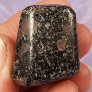 Rare large Pink Spinel in matrix tumblestone 'Overcome Difficulties' 24g SN40269 - Picture 1 of 4