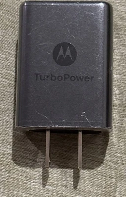 NEW Motorola Turbo Power SC-22, 240V Fast Charger USB Brick, Factory Sealed - Image 1 of 4