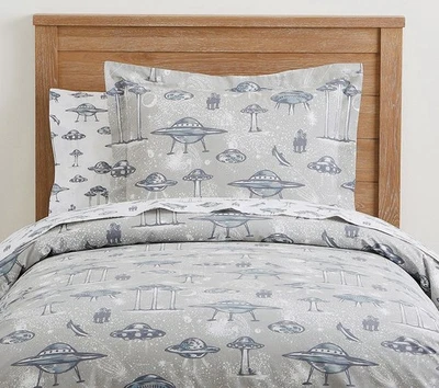 Pottery barn Kids Space Ship Glow-in-the-Dark 4 Pc Sheet Set Full Size - Image 1 of 4