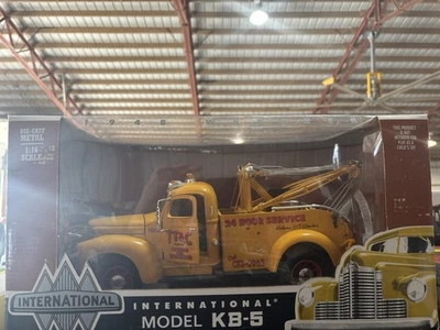DCP International Model KB-5 1:16 Scale Tow Truck New In Box - Image 1 of 4