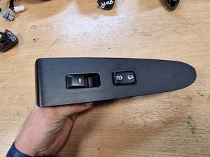 Kia Sportage MK3 N/S Türfensterschalter Beifahrerseite links 935753w910 - Bild 1 von 7