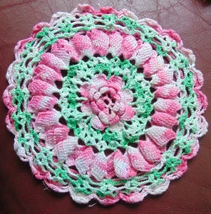 Beautiful Hand-crocheted Round Doily Pink White Green 9" across - Picture 1 of 3