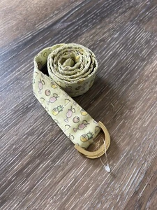 Vineyard Vines Damen kleiner Seide D-Ring Gürtel Kokos Ananas Cocktail Print - Bild 1 von 7