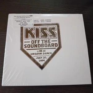 KISS - CD Digipak - Off The Soundboard: Live In Virginia Beach 2004 - Sehr Gut - Imagen 1 de 2