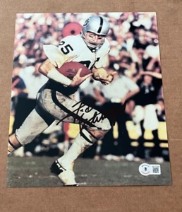 FRED BILETNIKOFF SIGNED OAKLAND RAIDERS 8X10 PHOTO BECKETT BAS - Picture 1 of 1
