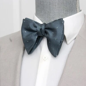 CAMELLUCCI Men's Self tied Bow Tie Dusty Blue Silk Big Butterfly S549 - Picture 1 of 10