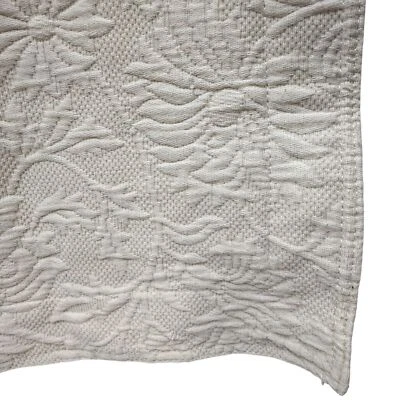 Funda de almohada Charter Club Matelasse tamaño estándar crema Foto 1 de 4