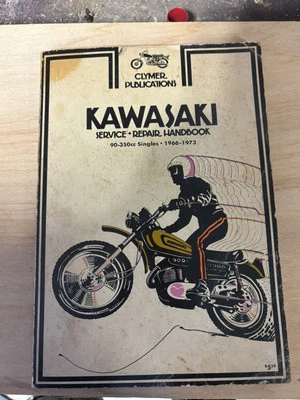 MANUAL DE REPARACIÓN DE SERVICIO KAWASAKI PUBLICACIÓN CLYMER 1966-1973 MOTOCYCLE VINTAGE Foto 1 de 3