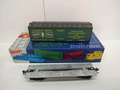 Vintage Roundhouse MDC HO 36' Billboard Box Car Lindsay Bros CM&StP 23632 USA - Image 1 of 4