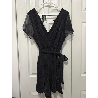 Mameluco Torrid negro manga aleteada metalizado lazo trasero talla 1X Foto 1 de 4