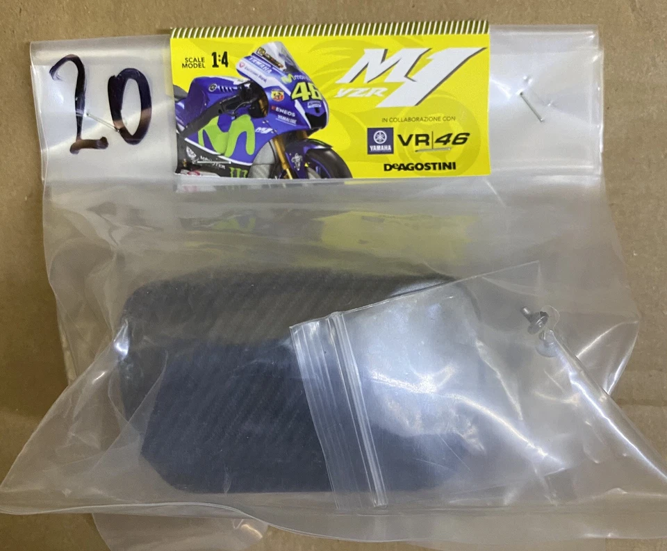 Yamaha M1 Valentino Rossi scala 1/4 - De Agostini Uscita 20 - Immagine 1 di 1