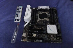 Carte mère gaming Asus X99- A 2 LGA 2011-v3 - Photo 1/5