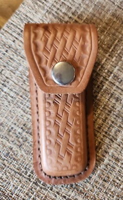 Funda de cuchillo de bolsillo plegable de cuero de 3 1/2"-4" con solapa de retención de lazo para cinturón Foto 1 de 4