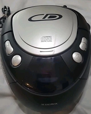 AudioVox (CDA1361) Sistema de CD Estéreo Portátil APENAS CD PLAYER FUNCIONA NÃO RÁDIO - Imagem 1 de 3