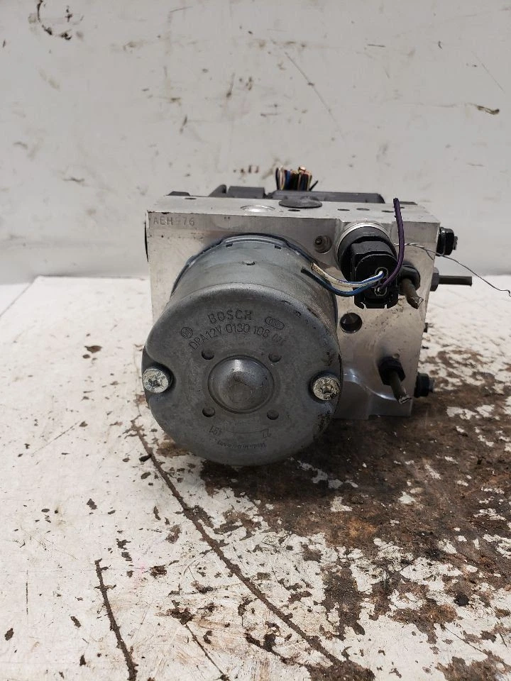 Conjunto de piezas de freno antibloqueo Xi AWD para BMW 325i 1405742 01-05 Foto 1 de 4