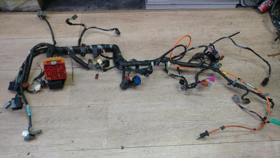 Жгут проводов для приборной панели 2001 Ford Mustang GT с автоматическим откидным верхом от оригинального производителя - Изображение 1 из 4