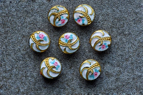 A Set Of 7 Antique Gilt French Enamel Buttons Cover