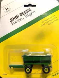 John Deere Flarebox wagon - ERTL 1:64, pressofuso - INUTILIZZATO COME NUOVO - Foto 1 di 1