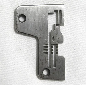 Original RIMOLDI 290B-114 Halsstich Nadelplatte für Overlock Nähmaschine - Bild 1 von 3
