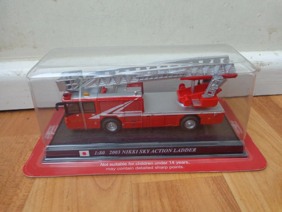 1/80 SCALE JAPAN 2003 NIKKI SKY ACTION LADDER - DEL PRADO FIRE ENGINE MODEL - Image 1 of 1