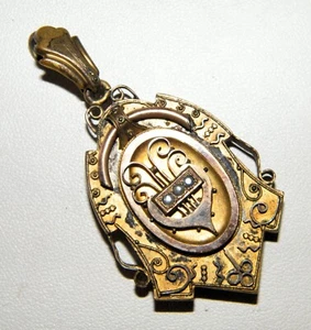 Antique "W&SB" VICTORIAN ETRUSCAN MOURNING HAIR LOCKET PENDANT~Pearls~Gold Fill - Picture 1 of 14