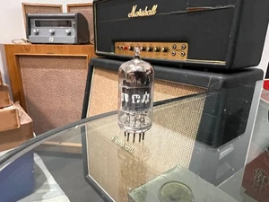 Vintage RCA Canada 7025 12ax7 Vakuumröhre getestet & garantiert! Balancierte Platten - Bild 1 von 7