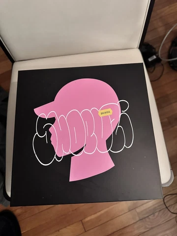 100% SHOEUZI “Clingy” PINK Edition KAWS IN HAND NEW FREE SHIP FROM USA WANF Cover