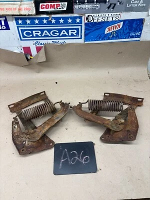 Chevrolet GMC 1967 1972 C10 C20 CAPÓ BISAGRAS PROYECTO ÁSPERO OXIDADO REPARACIÓN Foto 1 de 4