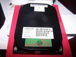 Apple Logo'd Conner CP3040A SCSI 1  3.5" Hard Drive with Mac OS 6.0.7 - Picture 1 of 2