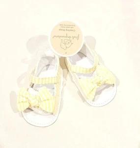 Nuevas Sandalias First Impressions Infantil Niñas Amarillo Y Blanco Lazo - Talla 2 - Imagen 1 de 2