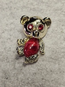 Vintage Gold Tone 1970's Jelly Belly Red Stone Bear with Red Eyes Brooch - Picture 1 of 8