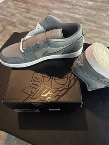 Air Jordan 1 Low Se Medium Grey/cool Grey-white  - Picture 1 of 5