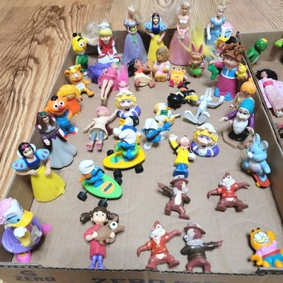 Surtido de Juguetes y Muñecas Mixtas Años 80 90 2000 Parche Col Princesa Disney Foto 1 de 4