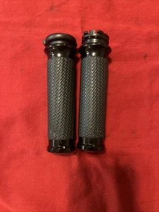Avon Grips For Harley Davidson Throttle Cable Models 1996 And Up - Picture 1 of 4